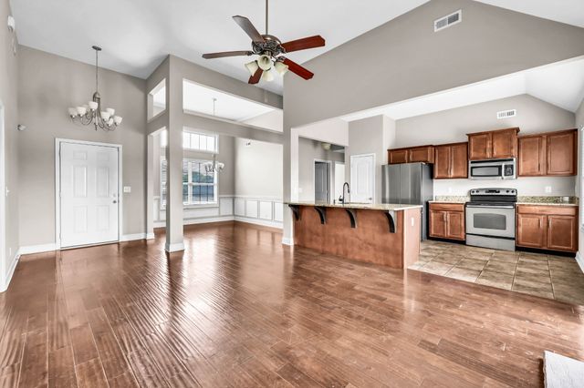 410 River Heights Dr, Clarksville, TN 37040