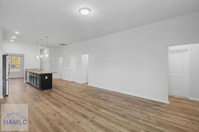 68 Blueberry Court NE, Ludowici, GA 31316