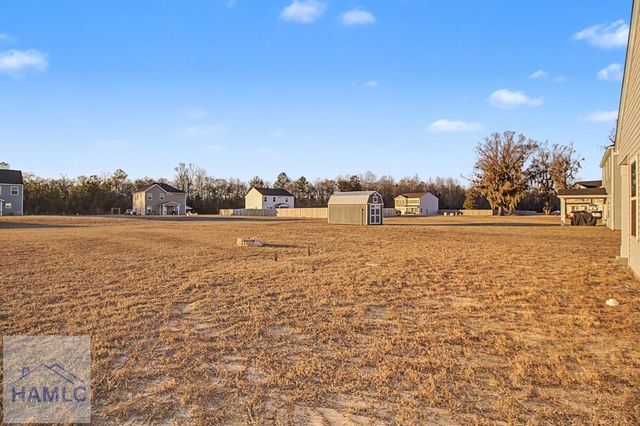 68 Blueberry Court NE, Ludowici, GA 31316