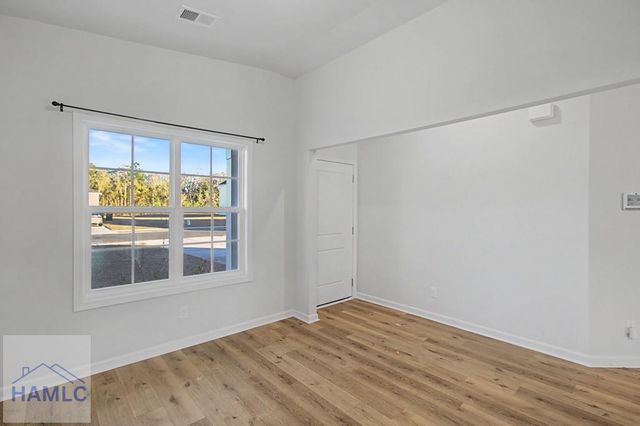 68 Blueberry Court NE, Ludowici, GA 31316