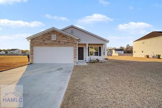 68 Blueberry Court NE, Ludowici, GA 31316