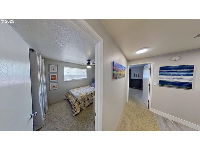 2751 W LORRAINE Ave, Roseburg, OR 97471
