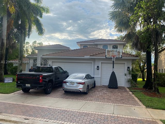 1360 Victoria Isle Dr, Weston, FL 33327