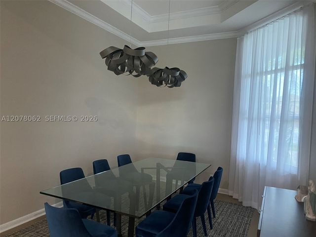 1360 Victoria Isle Dr, Weston, FL 33327