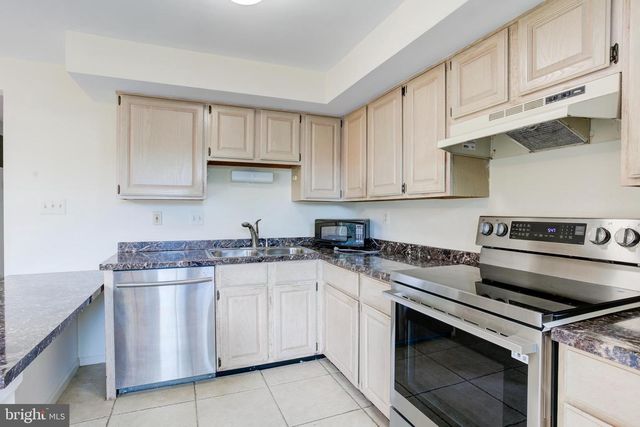 12830 EVANSPORT PL, Woodbridge, VA 22192