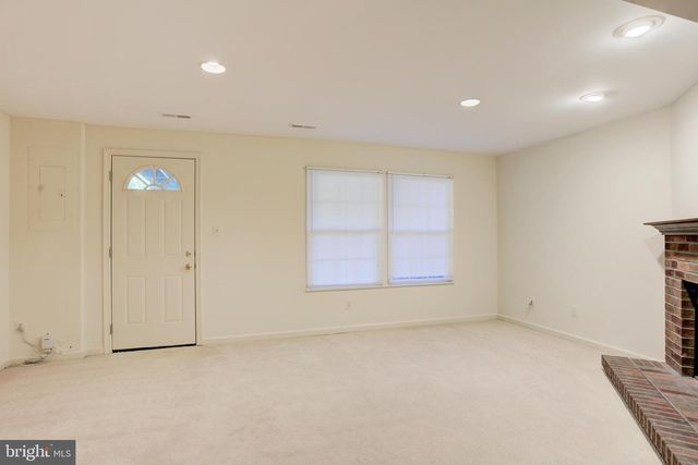 12830 EVANSPORT PL, Woodbridge, VA 22192