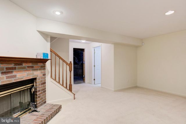 12830 EVANSPORT PL, Woodbridge, VA 22192