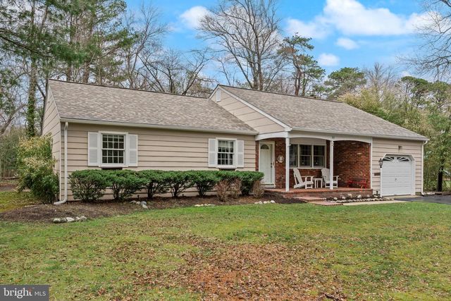 10 NORMANDY DR, Medford, NJ 08055