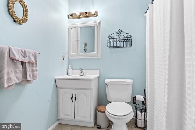 10 NORMANDY DR, Medford, NJ 08055