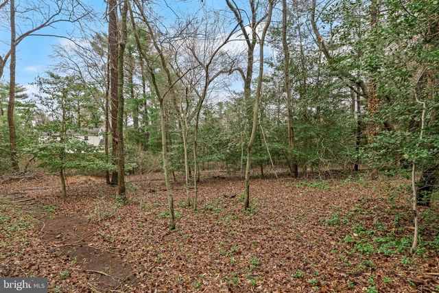 10 NORMANDY DR, Medford, NJ 08055