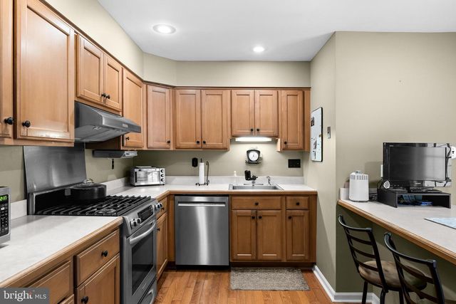 10 NORMANDY DR, Medford, NJ 08055