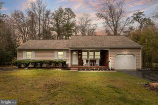 10 NORMANDY DR, Medford, NJ 08055