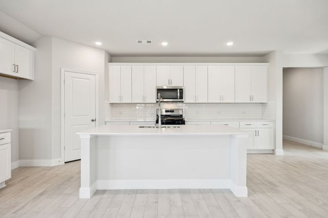 409 Oceania Lane, Seagoville, TX 75159