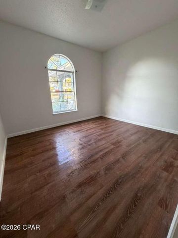 16801 Lisbon Avenue, Panama City, FL 32413
