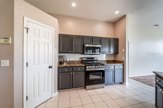 107 NEEDLEWOOD LOOP, Debary, FL 32713