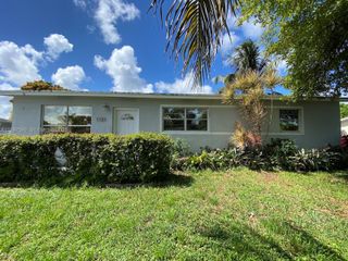 1121 NE 214th Street, Miami, FL 33179
