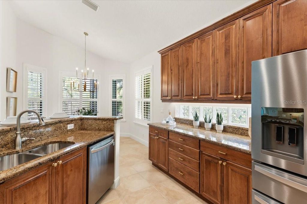 Image 12 of property listing at 7422 EDENMORE STREET, Lakewood Ranch, FL 34202