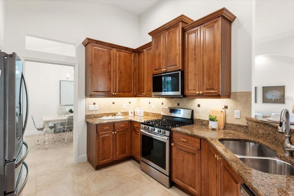 Image 14 of property listing at 7422 EDENMORE STREET, Lakewood Ranch, FL 34202