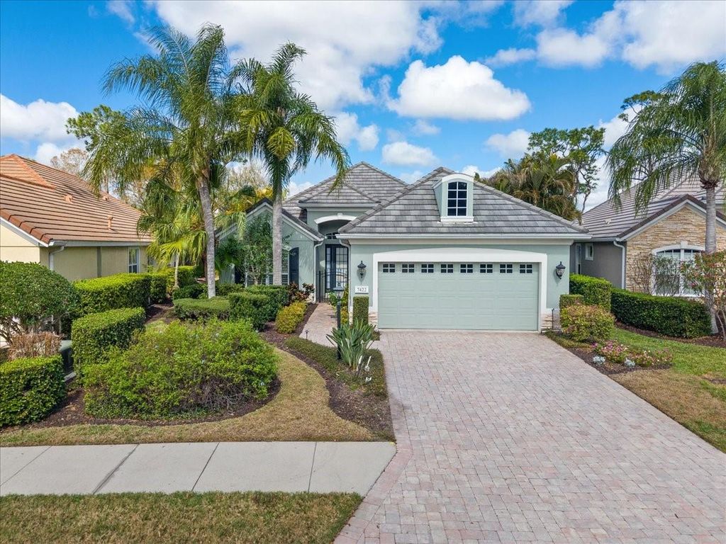Image 37 of property listing at 7422 EDENMORE STREET, Lakewood Ranch, FL 34202