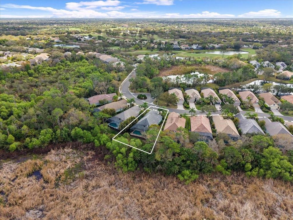 Image 41 of property listing at 7422 EDENMORE STREET, Lakewood Ranch, FL 34202