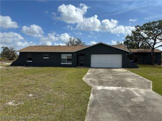 614 N Riverdale Road, Avon Park, FL 33825