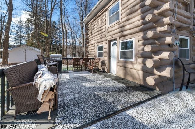 32 E Park Dr, West Milford Twp., NJ 07480