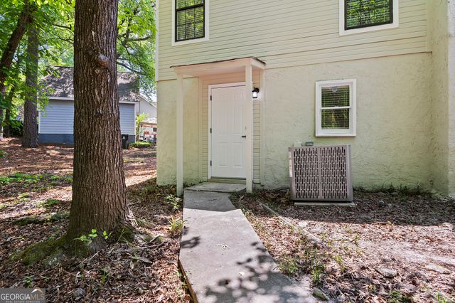 104 Lori Court, Warner Robins, GA 31093