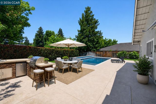 1892 Saint Norbert Dr, Danville, CA 94526