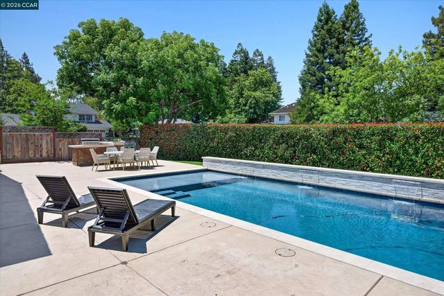 1892 Saint Norbert Dr, Danville, CA 94526