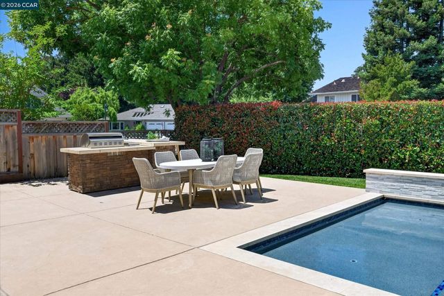 1892 Saint Norbert Dr, Danville, CA 94526