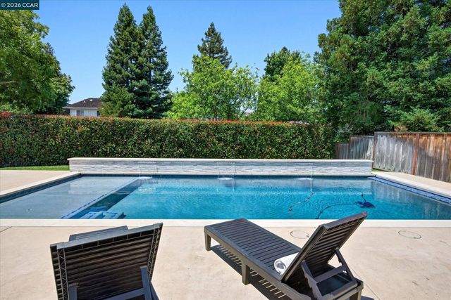 1892 Saint Norbert Dr, Danville, CA 94526
