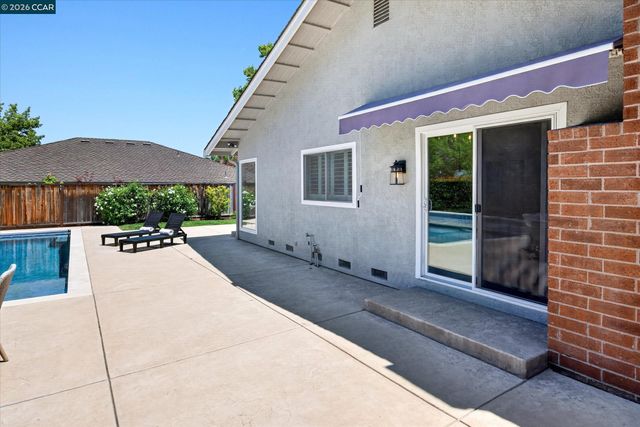 1892 Saint Norbert Dr, Danville, CA 94526