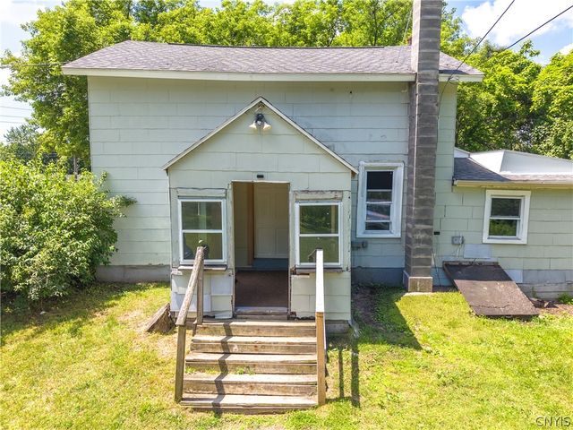 5319 Bear Road, Clay, NY 13212