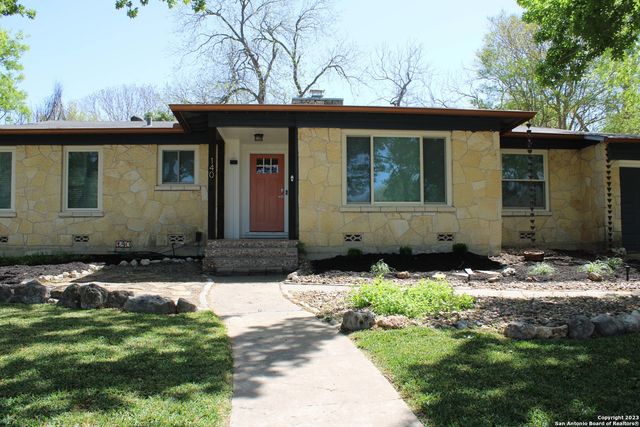 140 Arvin Dr, Terrell Hills, TX 78209