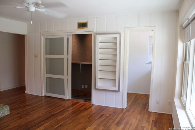 140 Arvin Dr, Terrell Hills, TX 78209