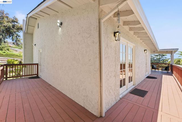 3981 Blue Gum Dr, San Jose, CA 95127