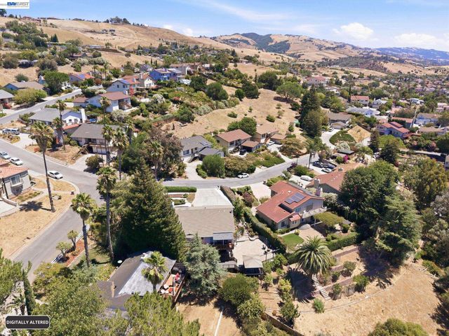 3981 Blue Gum Dr, San Jose, CA 95127