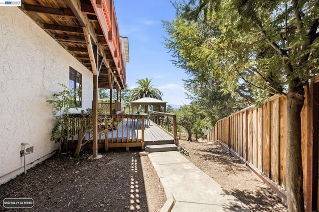 3981 Blue Gum Dr, San Jose, CA 95127