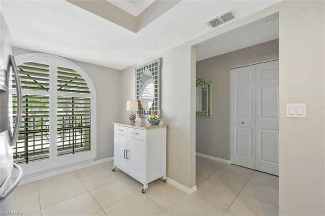 265 Deerwood Cir Apt 12, Naples, FL 34113
