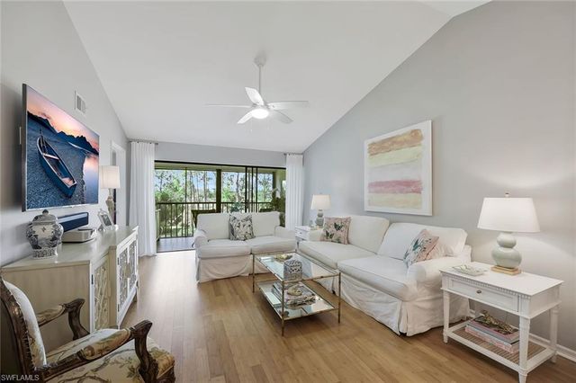 265 Deerwood Cir Apt 12, Naples, FL 34113