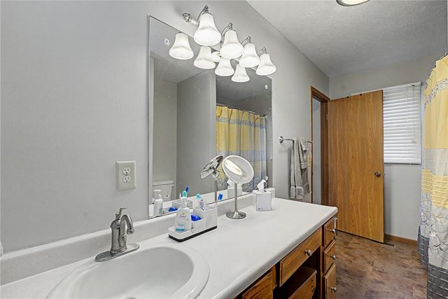 135 Baker Lane, Carlisle, OH 45005