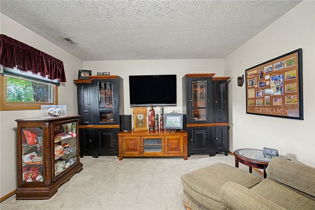 135 Baker Lane, Carlisle, OH 45005