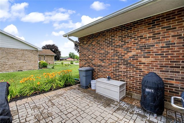 135 Baker Lane, Carlisle, OH 45005