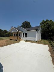 237 Foster Street, Burlington, NC 27217