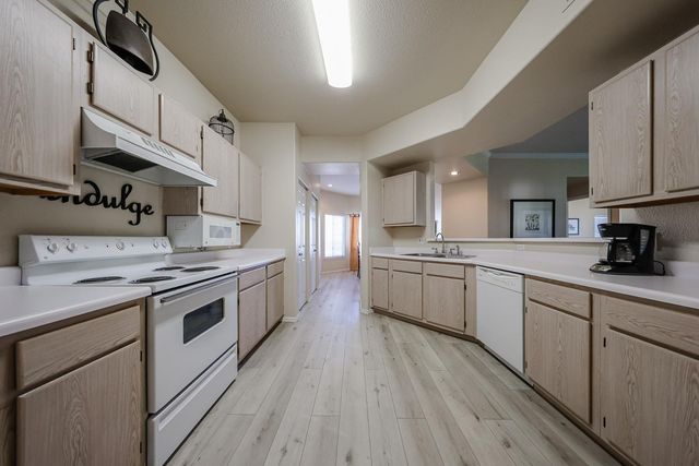 3236 E Chandler Boulevard Unit 1069, Phoenix, AZ 85048