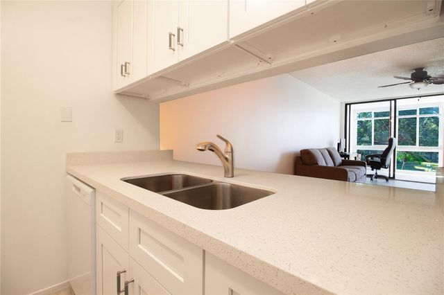 14130 ROSEMARY LANE 4211, Largo, FL 33774