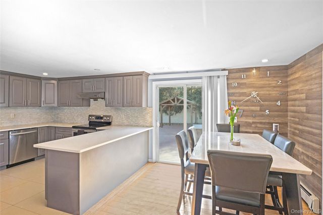 72 S Village Drive, Bellport, NY 11713