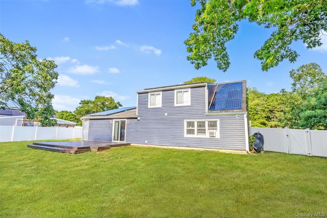 72 S Village Drive, Bellport, NY 11713