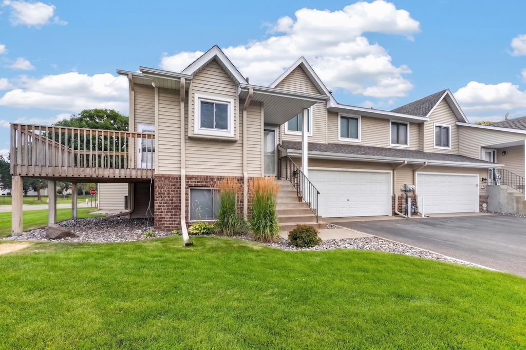 9313 Loch Lomond Lane, Brooklyn Park, MN 55443