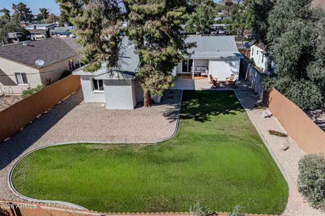 2327 E Weldon Avenue, Phoenix, AZ 85016